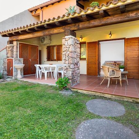 Holiday House Li Piri San Teodoro  Eksteriør billede
